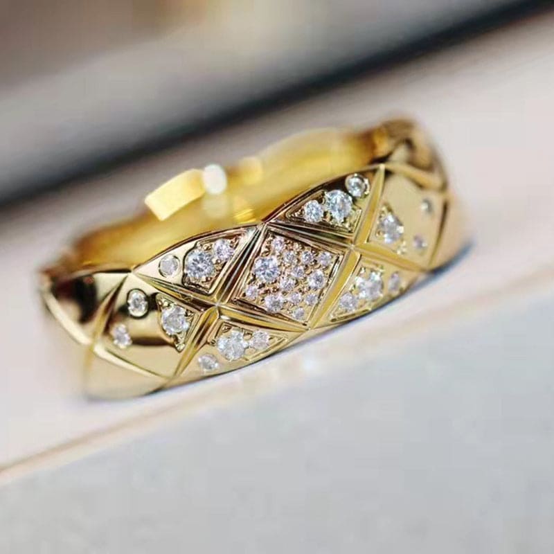 18K Yellow Gold  Chanel Coco Crush Diamonds Ring