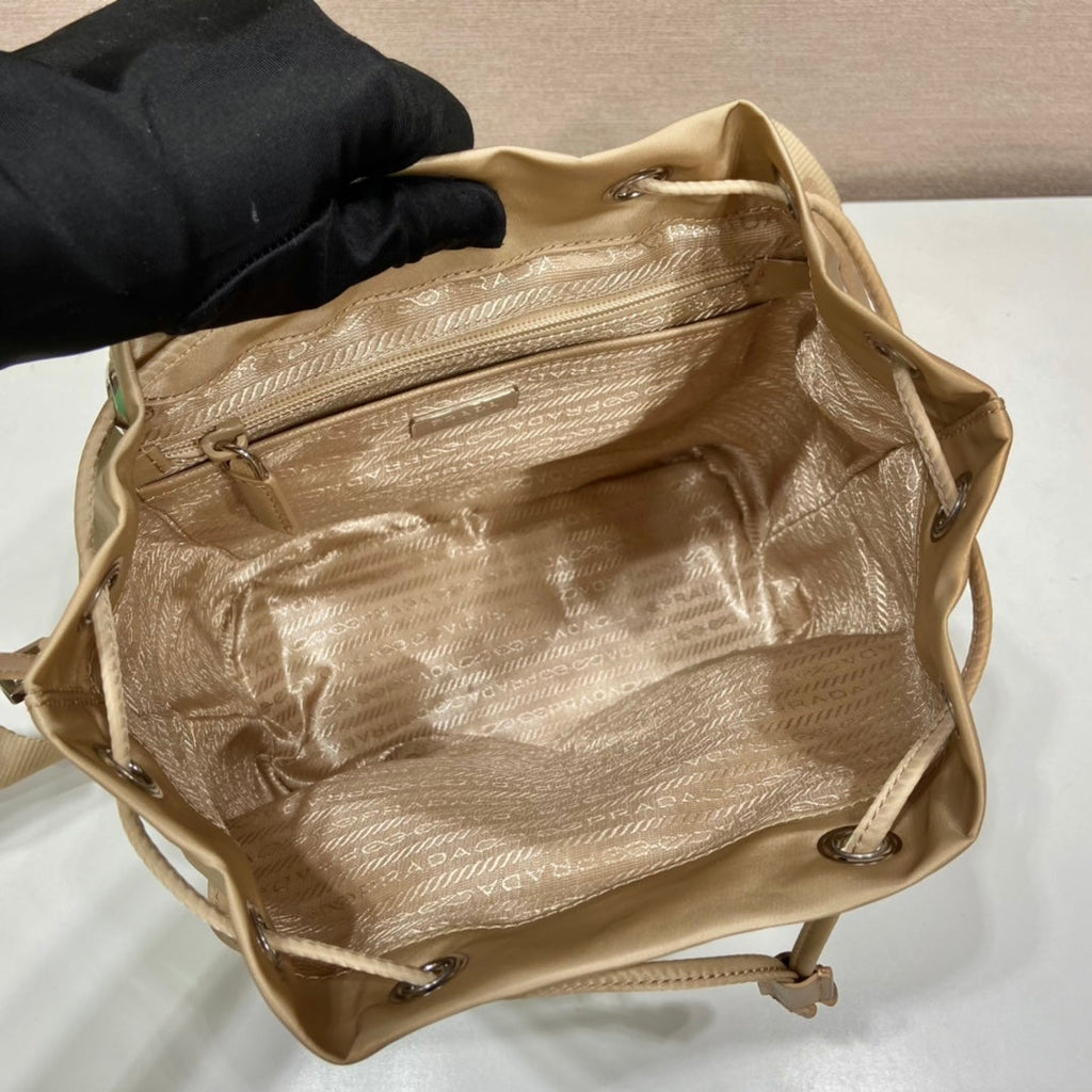 PRADA SMALL BACKPACK 28 IN SHOELACE BEIGE PARACHUTE FABRIC
