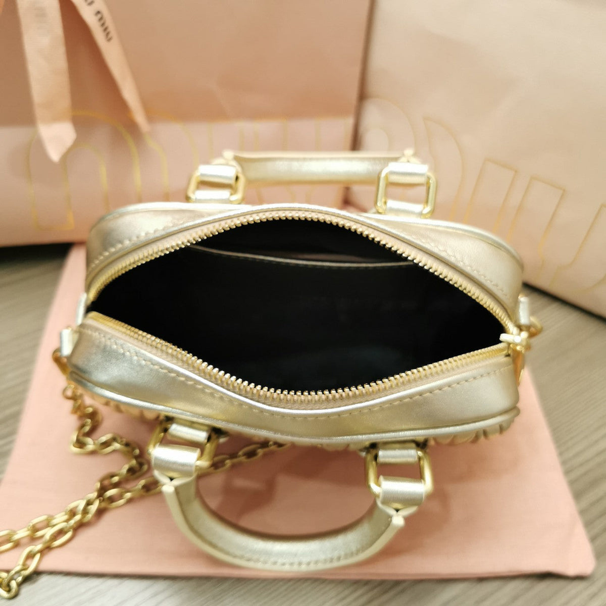 TOO PRETTY 17 HANDBAG GOLDEN LAMBSKIN