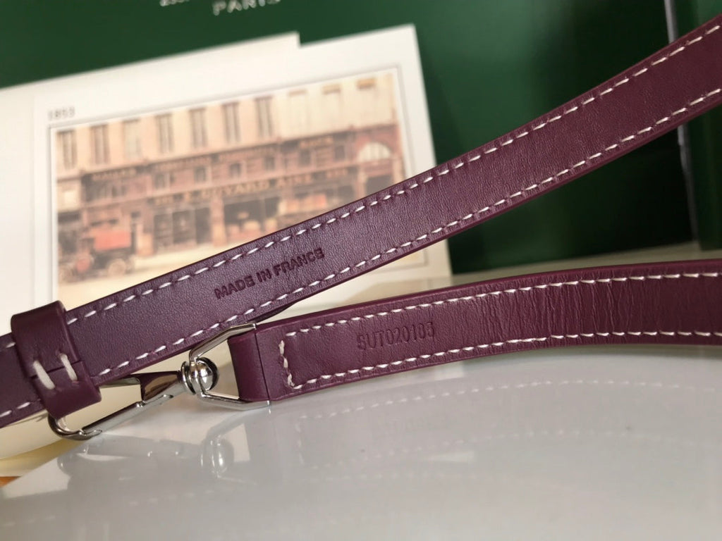 MUSE VANITY CASE 20 IN WINE RED GOYARDINE CANVAS