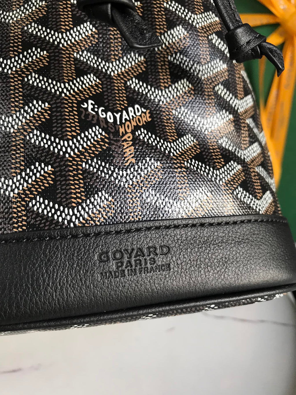 PETIT FLOT BUCKET BAG 22 IN BLACK GOYARDINE CANVAS AND LAMBSKIN TRIM