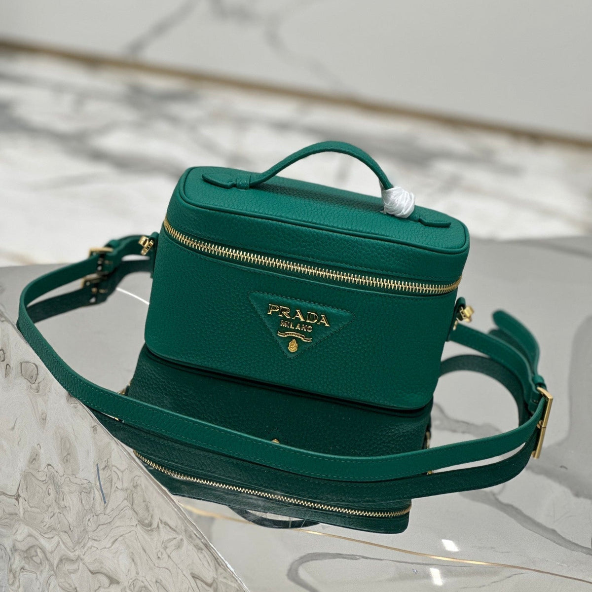 PRADA VANITY CASE 18 IN EMERALD GREEN GRAINED CALFSKIN GOLD HARDWARE