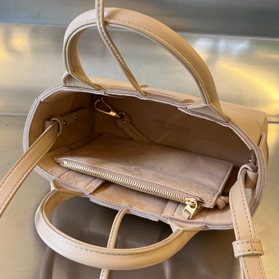 BOTTEGA VENETA CANDY ARCO TOTE 20 IN TAN BROWN CALFSKIN