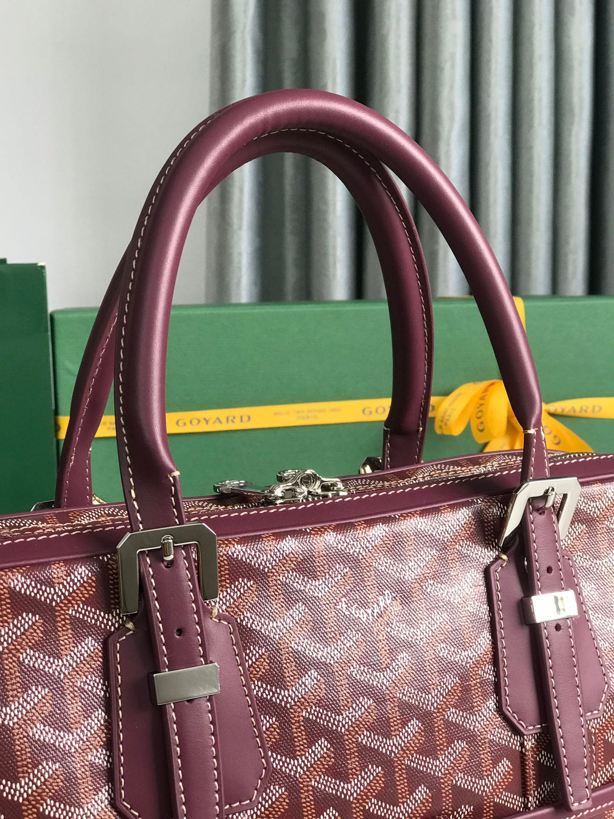 AMBASSADE DOCUMENT CASE 35 IN WINE RED GOYARDINE CANVAS