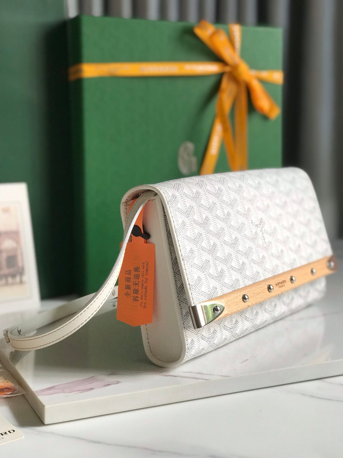 MONTE-CARLO PM CLUTCH 25 IN WHITE GOYARDINE CANVAS