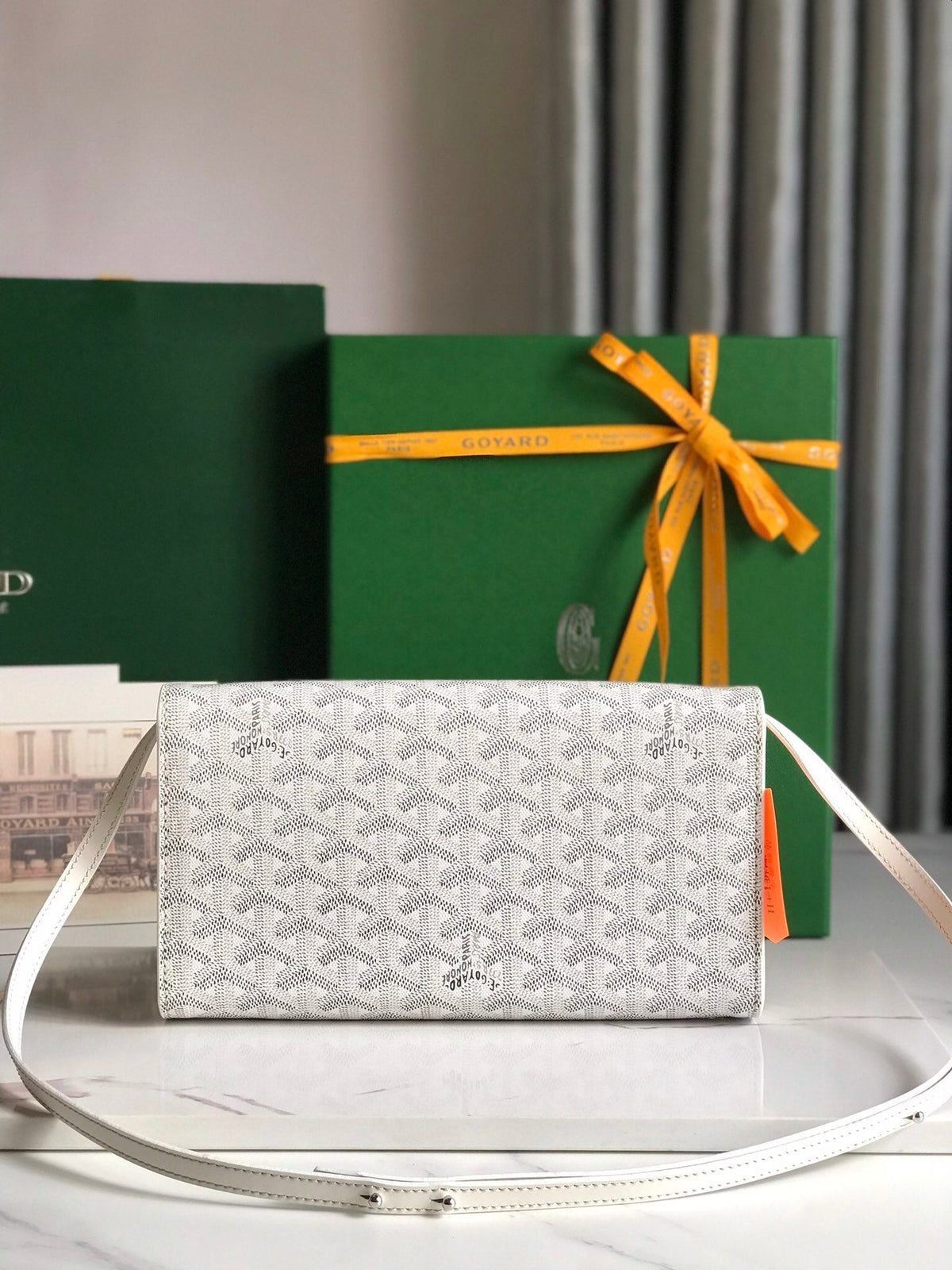 MONTE-CARLO PM CLUTCH 25 IN WHITE GOYARDINE CANVAS