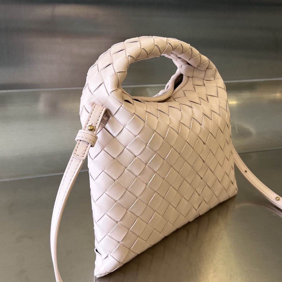MINI HOP 25 IN SOFT PEACH CALFSKIN