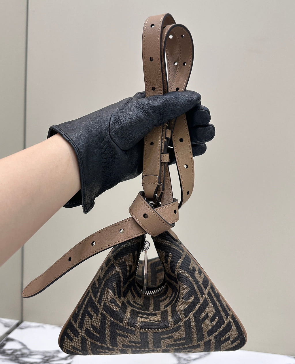 SHOULDER BAG 19 WITH FF MOTIF IN BROWN JACQUARD FABRIC