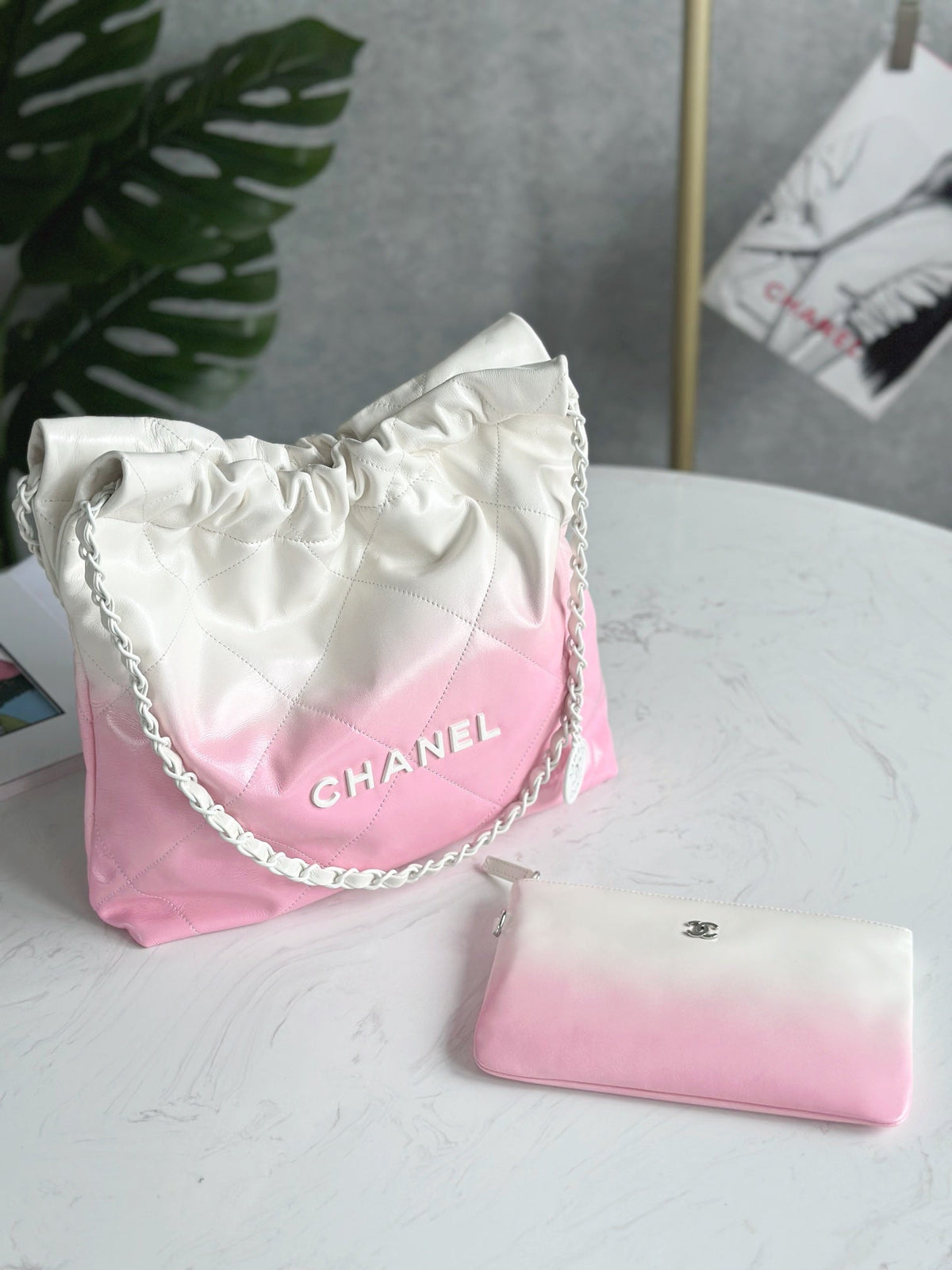 CHANEL 22 BAG 25S 37 CM IN PASTEL PINK MIX WHITE LAMBSKIN WITH WHITE HARDWARE