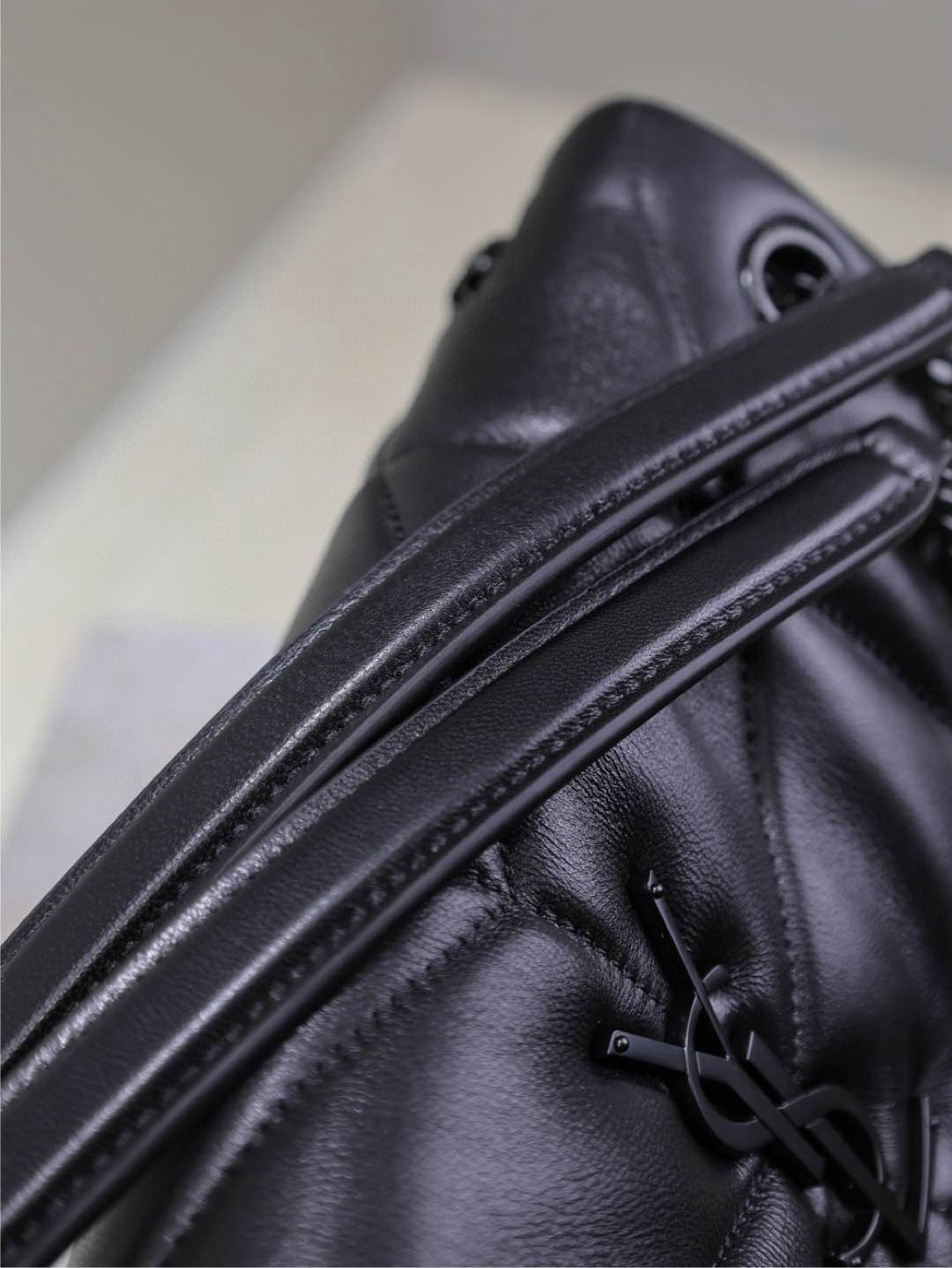 LOULOU PUFFER MEDIUM 29 IN ALL BLACK SHEEPSKIN BLACK HARDWARE