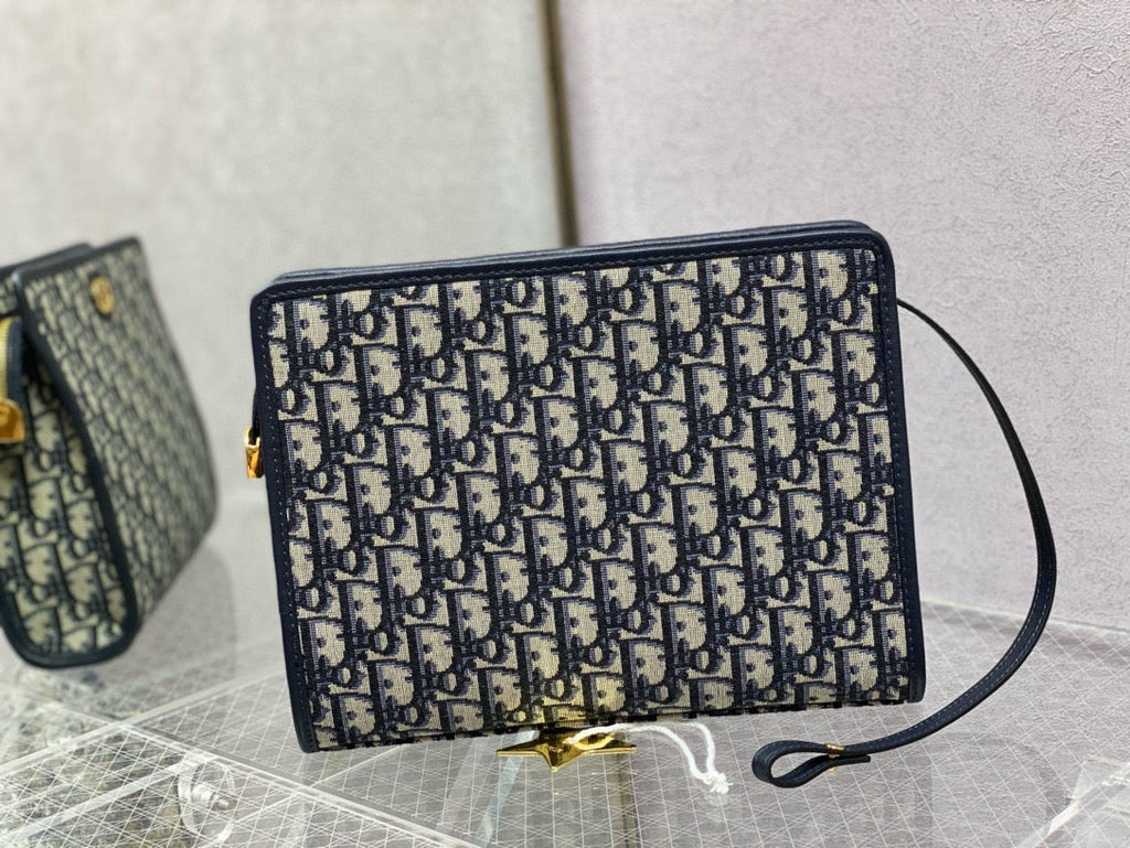 OBLIQUE BOOK TOTE 26 IN DARK BLUE MONOGRAM JACQUARD