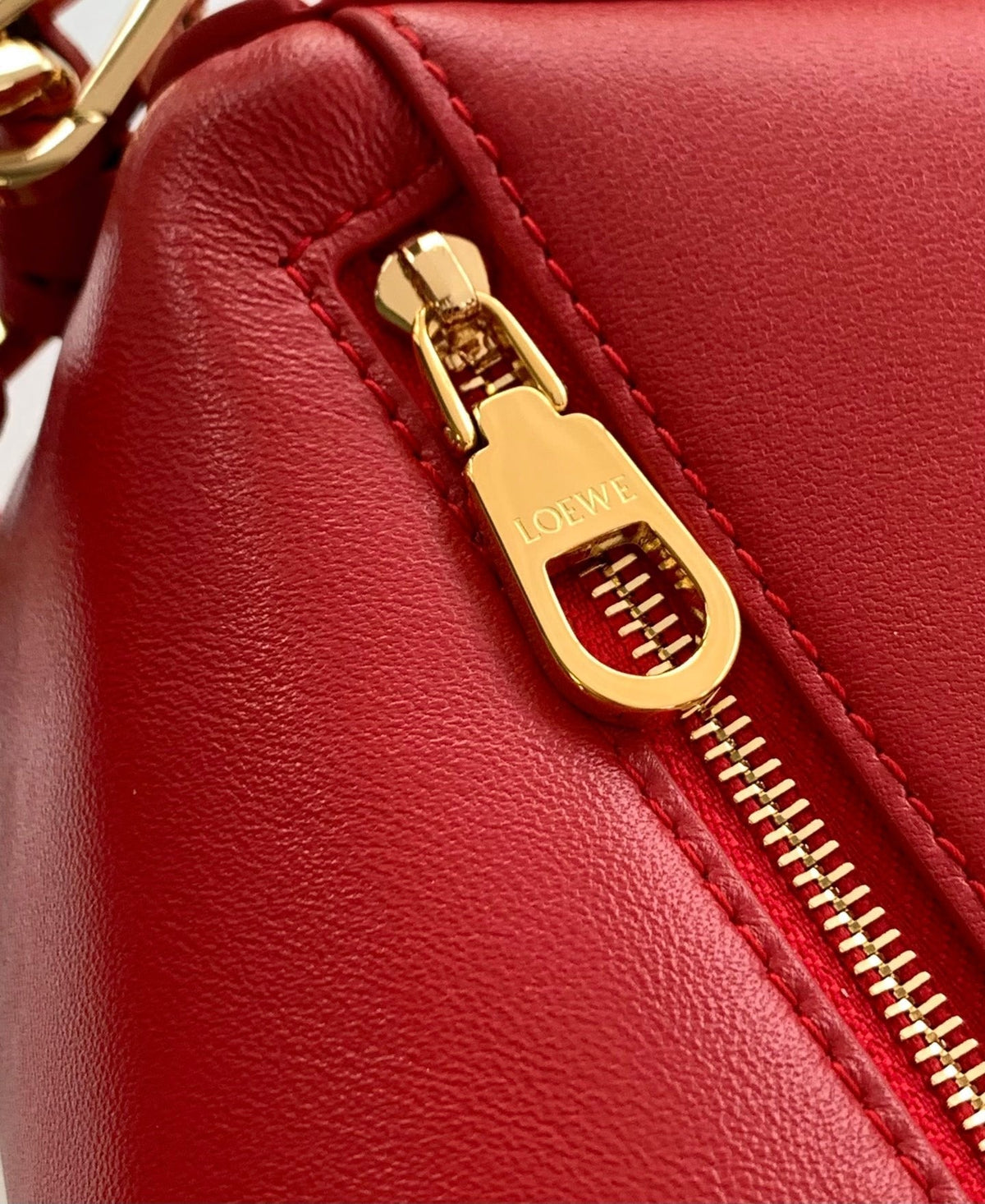 PUZZLE HANDBAG 24 IN RED CALFSKIN