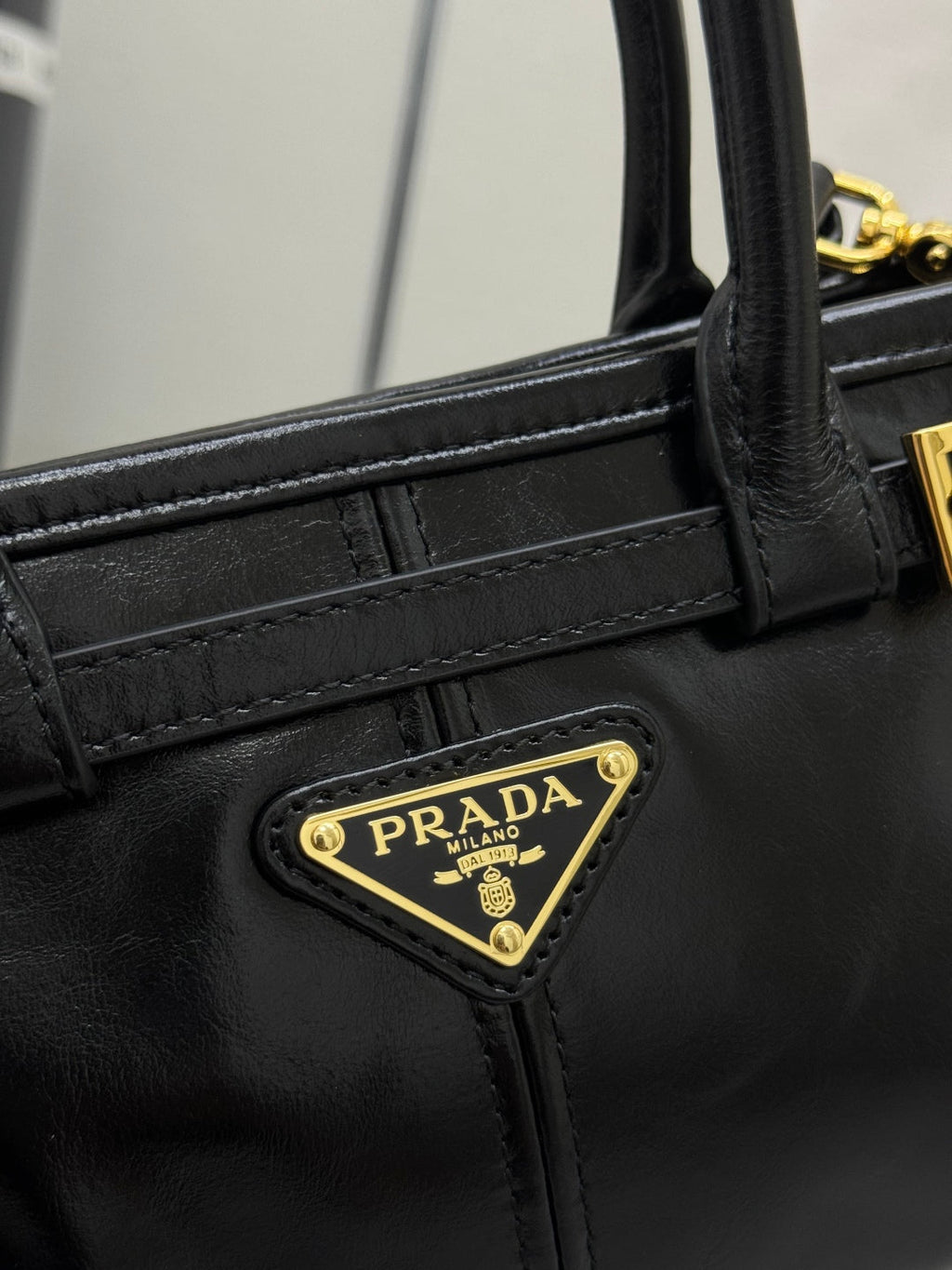 PRADA 25S BONNIE MINI HANDBAG 23 IN BLACK CALFSKIN GOLD HARDWRE
