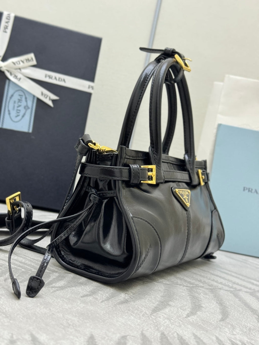 PRADA 25S BONNIE MINI HANDBAG 23 IN BLACK CALFSKIN GOLD HARDWRE