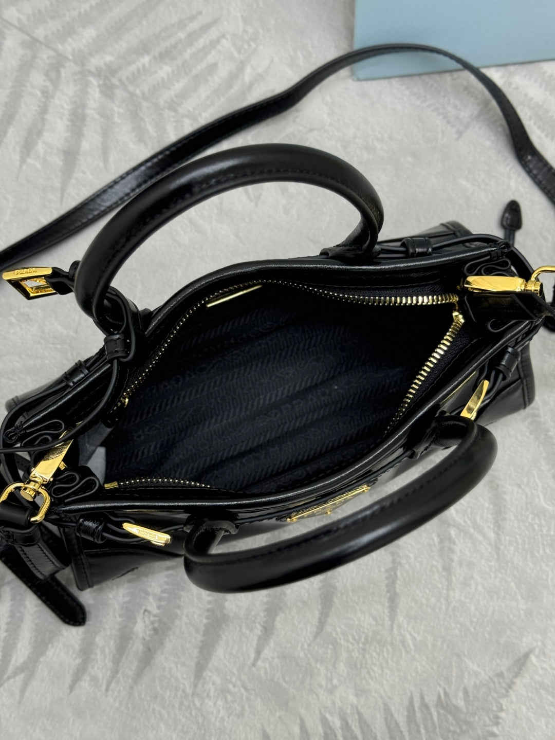 PRADA 25S BONNIE MINI HANDBAG 23 IN BLACK CALFSKIN GOLD HARDWRE