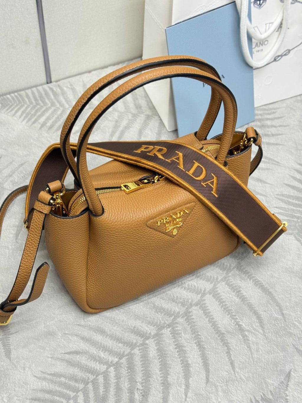 PRADA 25S SMALL BAG 23 IN CARAMEL CALFSKIN GOLD HARDWRE