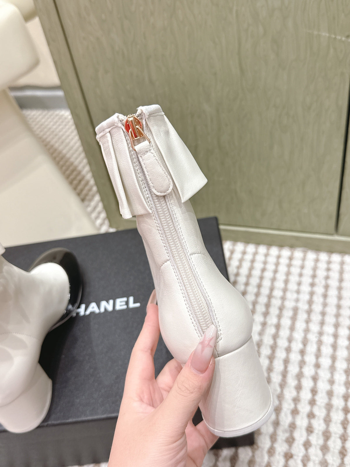 CHANEL 25S ANKLE BOOTS IN  WHITE CALFSKIN AND BLACK GLOSSY TOE RUCHED