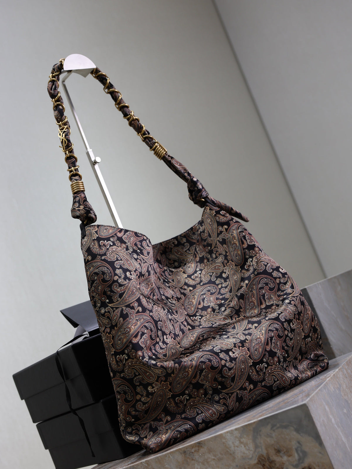 YSL 25S AMALIA 50 IN NAVY MULTICOLOR  SILK TWILL GOLD HARDWRE