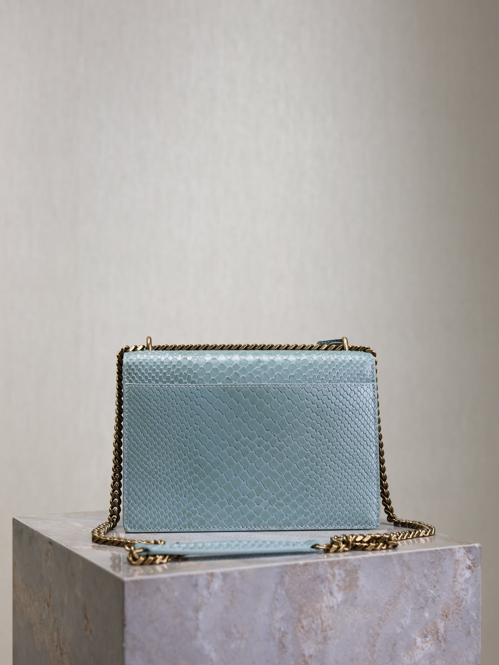 YSL 25S SUNSET MEDIUM 22 IN LIGHT BLUE CROCODILE-EMBOSSED CALFSKIN GOLD HARDWARE