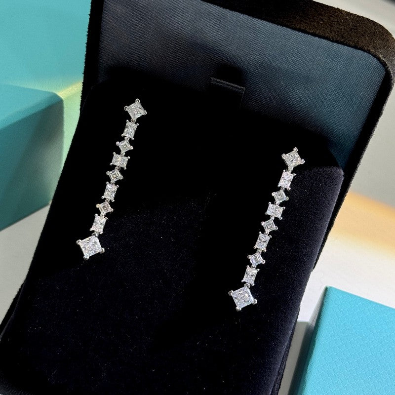 18K Tiffany Diamond Earrings