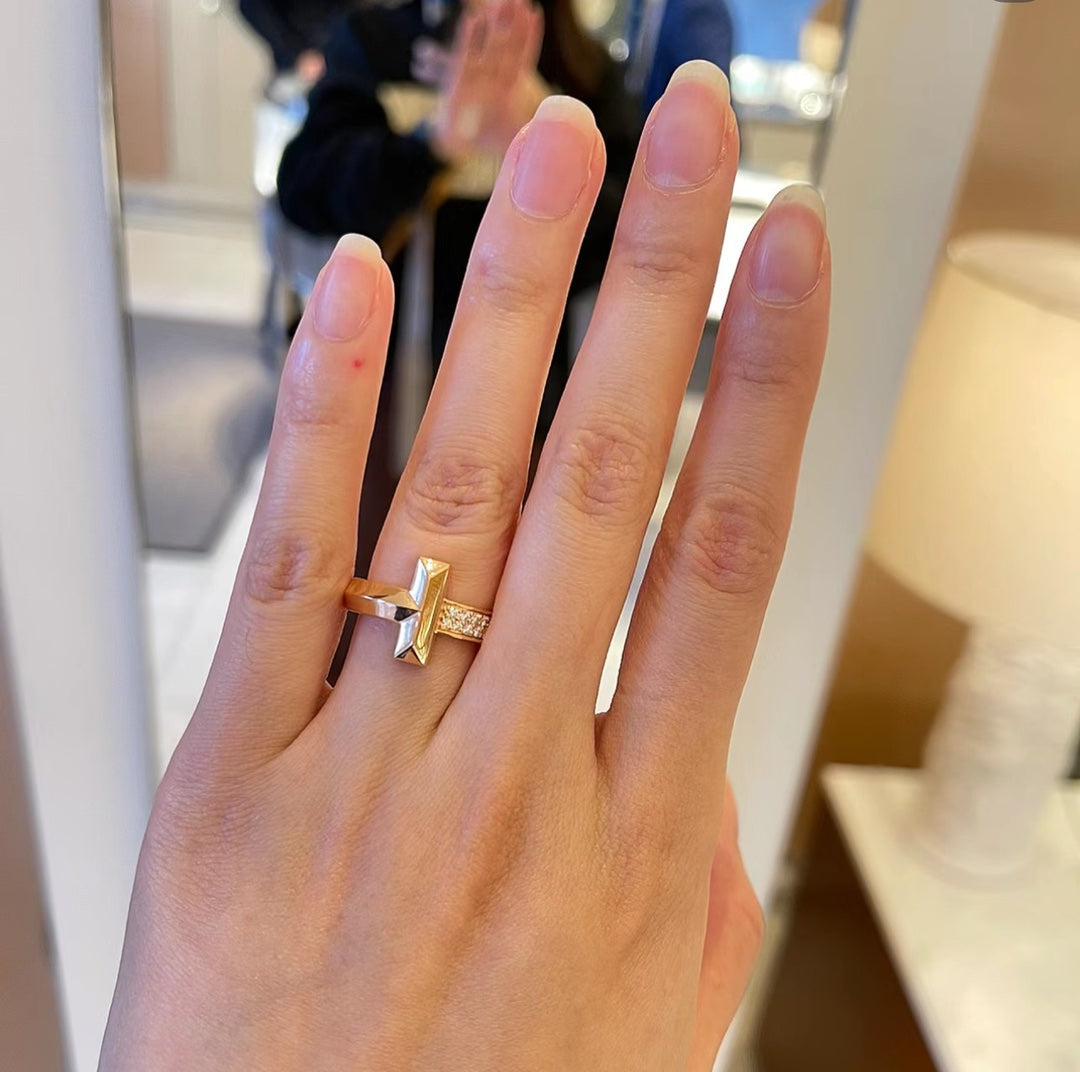 18K Tiffany T1 Diamonds Ring