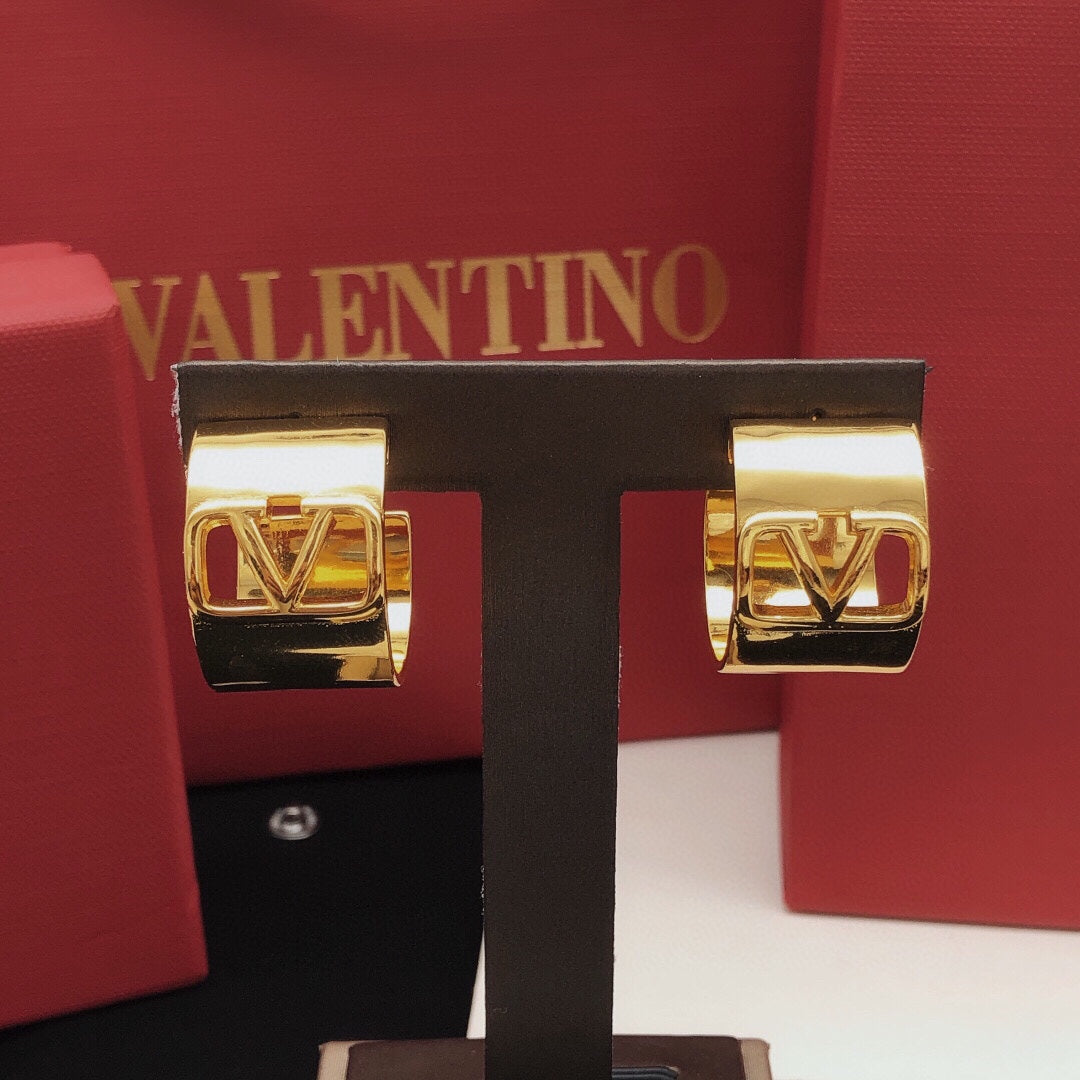 18K Valentino Cuff Earrings