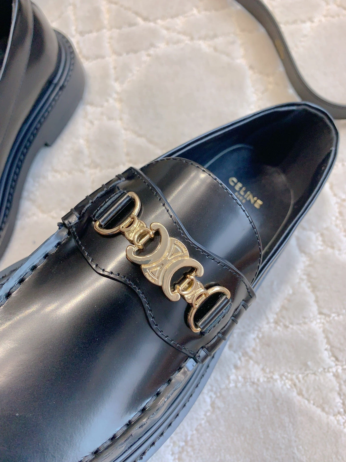 CHANEL 25S ARC DE TRIOMPHE LOAFERS IN BLACK SHINY CALFSKIN GOLD HARDWARE