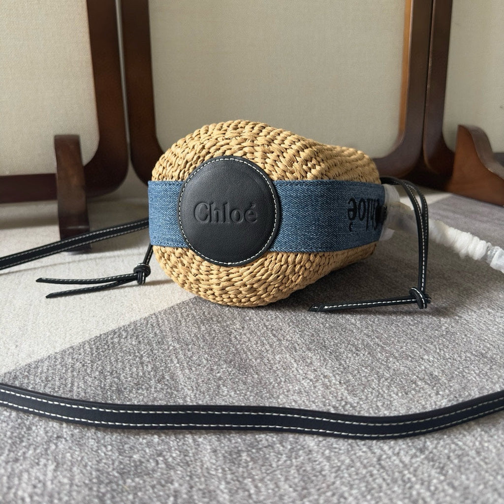 SMALL WOODY BASKET 17 IN NATURAL FIBERS BLUE DENIM BLACK CALFSKIN