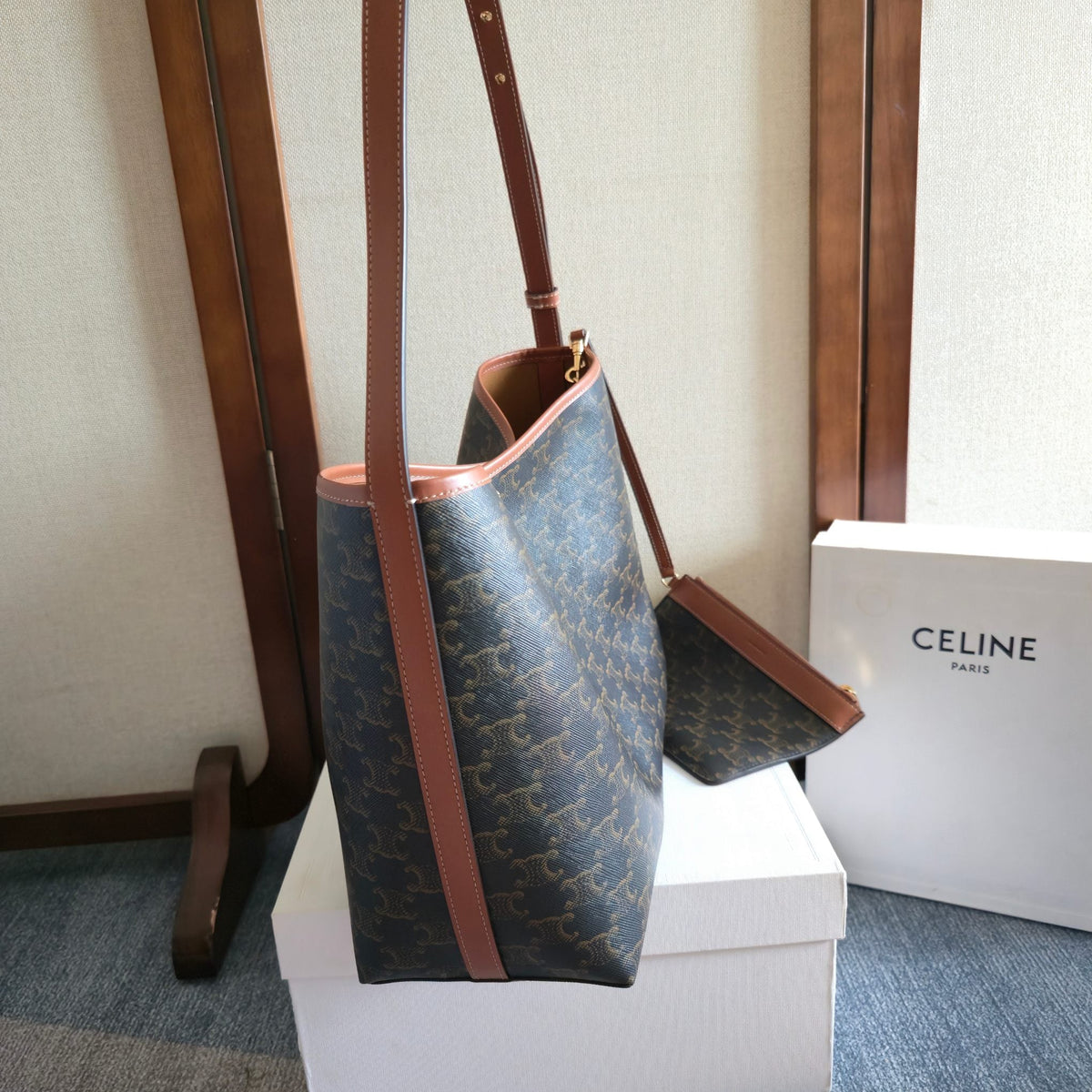 CELINE 25S SOFT SHOPPER BAG 32 IN BLACK TRIOMPHE CANVAS AND BROWN CALFSKIN