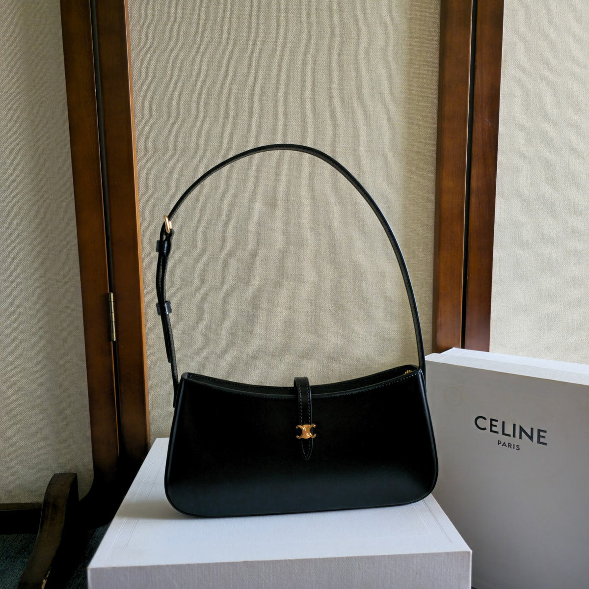 CELINE 25S TINA SHOULDER BAG 25MM IN BLACK CALFSKIN GOLD HARDWARE