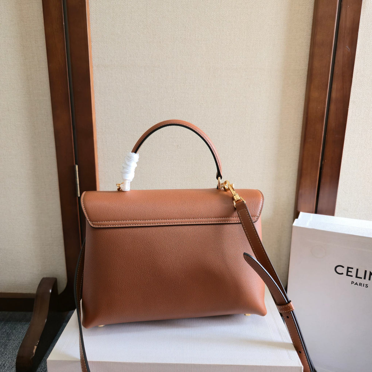 CELINE 25S MEDIUM NINO BAG 25MM IN TAN BROWN CALFSKIN GOLD HARDWARE