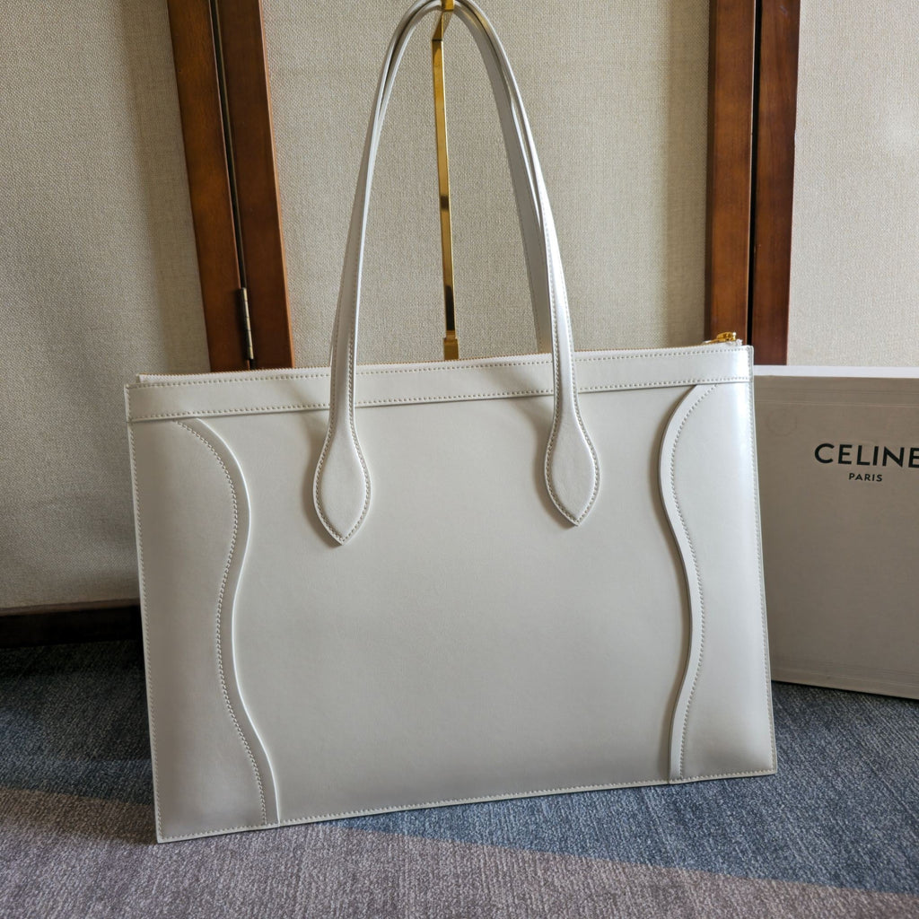 CELINE 25S FLAT CABAS NEW LUGGAGE 44MM IN WHITE GLOSSY CALFSKIN