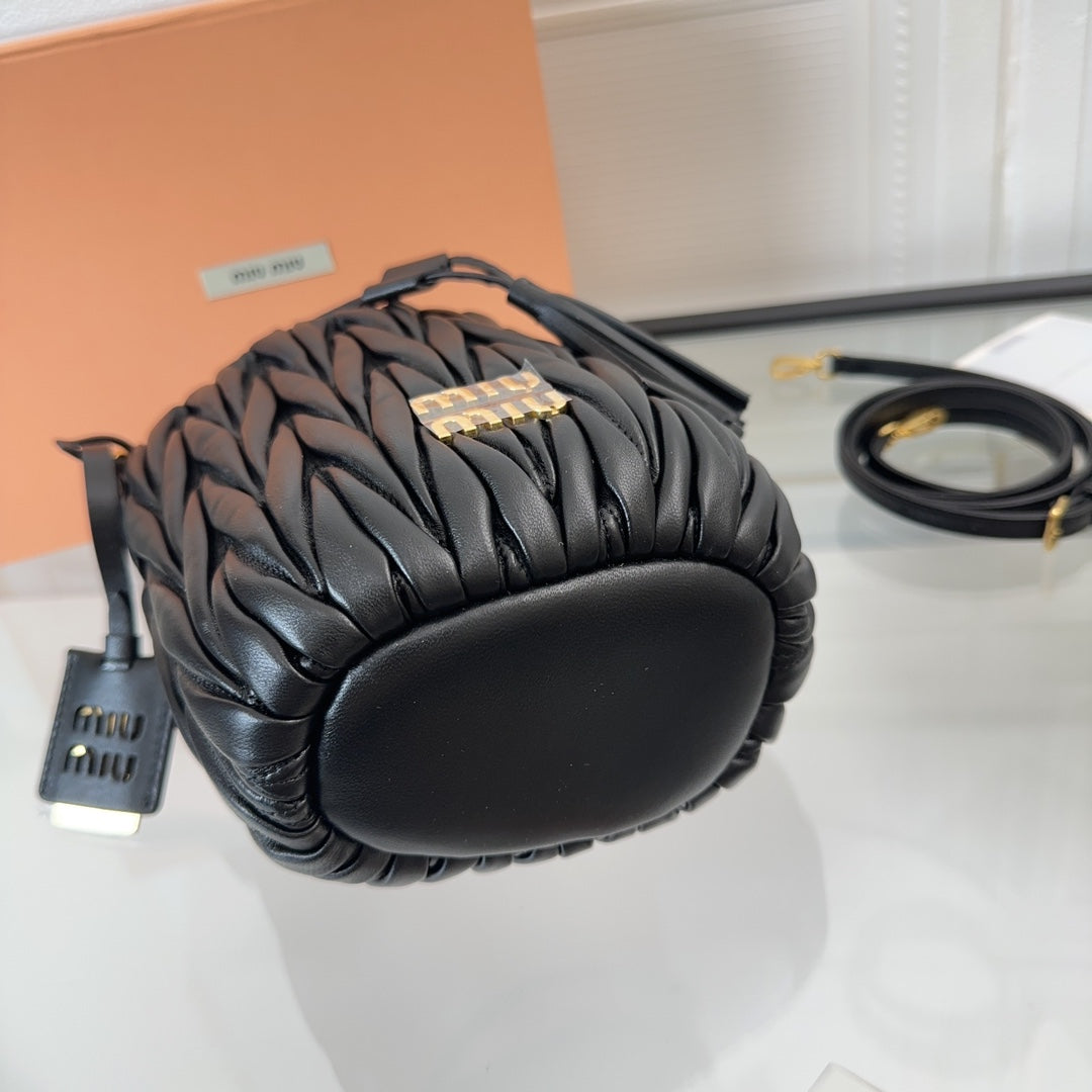 MATELASSÉ SMALL HANDBAG 17 IN BLACK LAMBSKIN