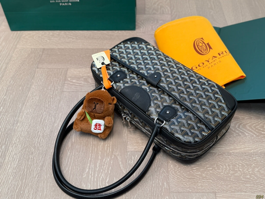 SAINT MARTIN BAG 34 IN BLACK GOYARDINE CANVAS AND CALFSKIN