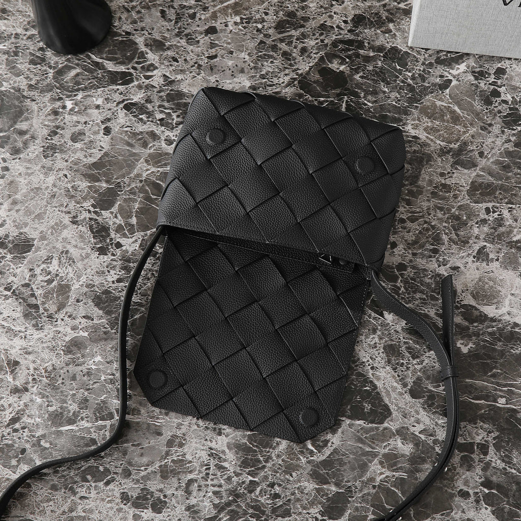 BOTTEGA VENETA 25S DIAGO 22 IN BLACK CALFSKIN SILVER HARDWARE