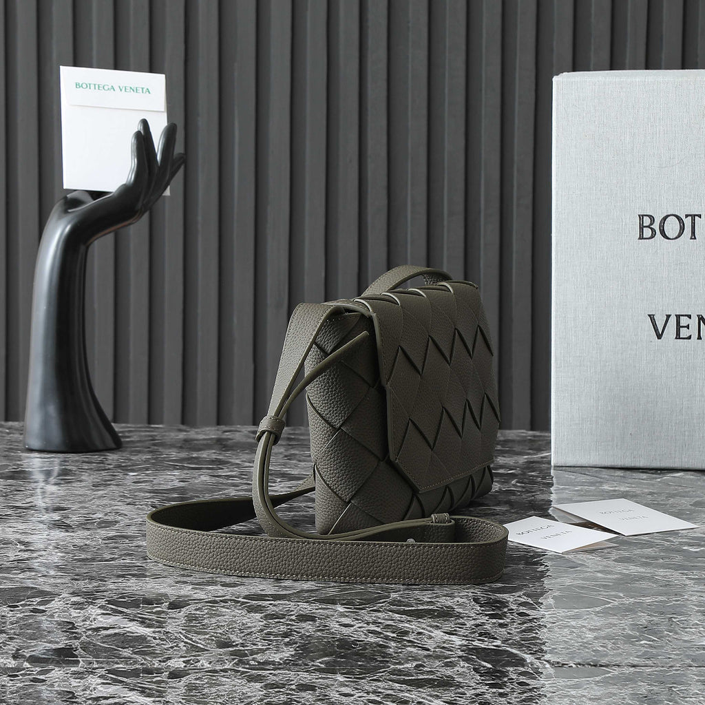 BOTTEGA VENETA 25S DIAGO 22 IN DARK OLIVE CALFSKIN SILVER HARDWARE