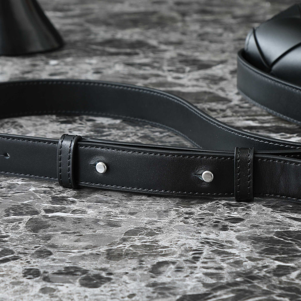 BOTTEGA VENETA 25S DIAGO 22 IN BLACK CALFSKIN PATENT SILVER HARDWARE