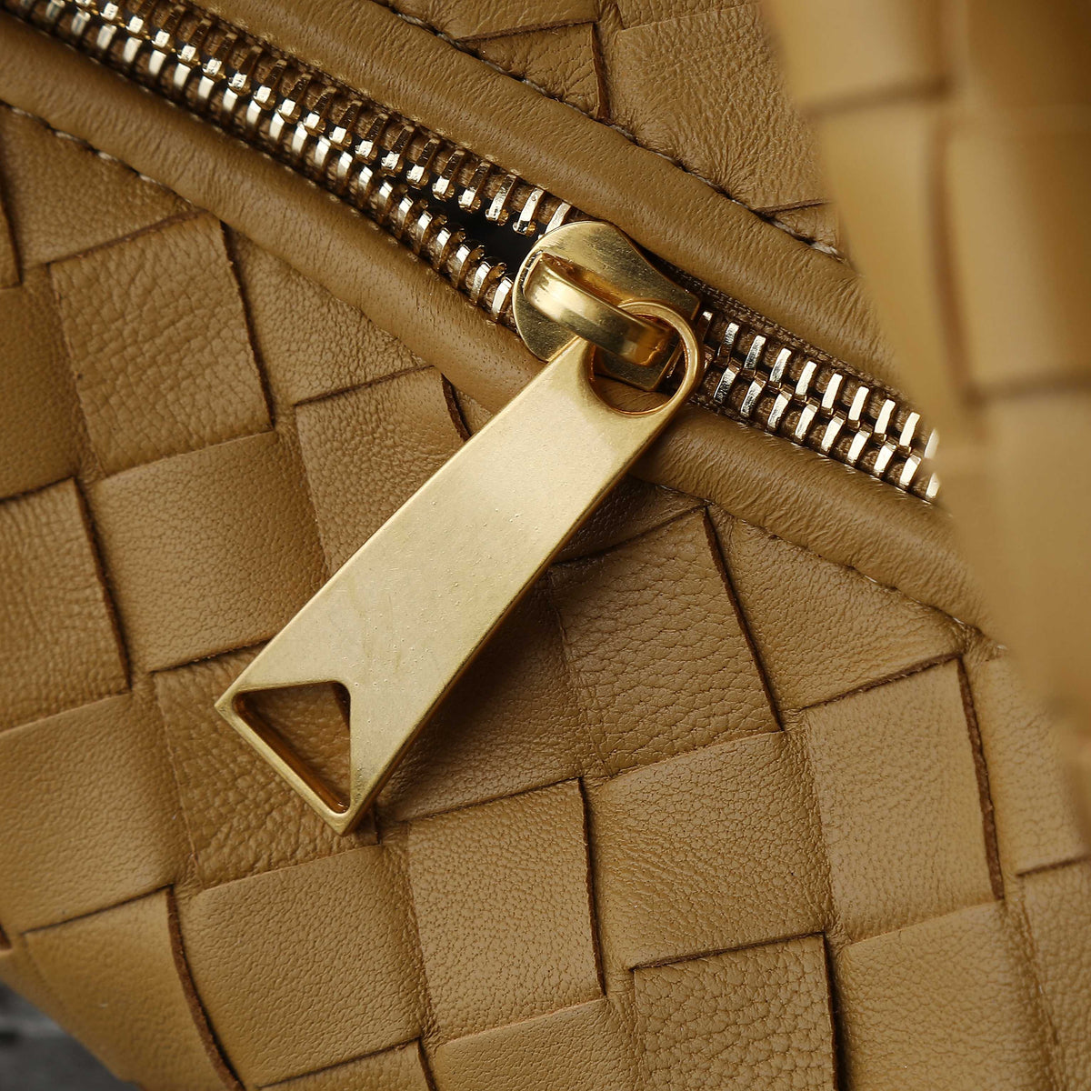 BOTTEGA VENETA 25S MINI JODIE 36 IN WARM BRONZE CALFSKIN GOLD HARDWARE