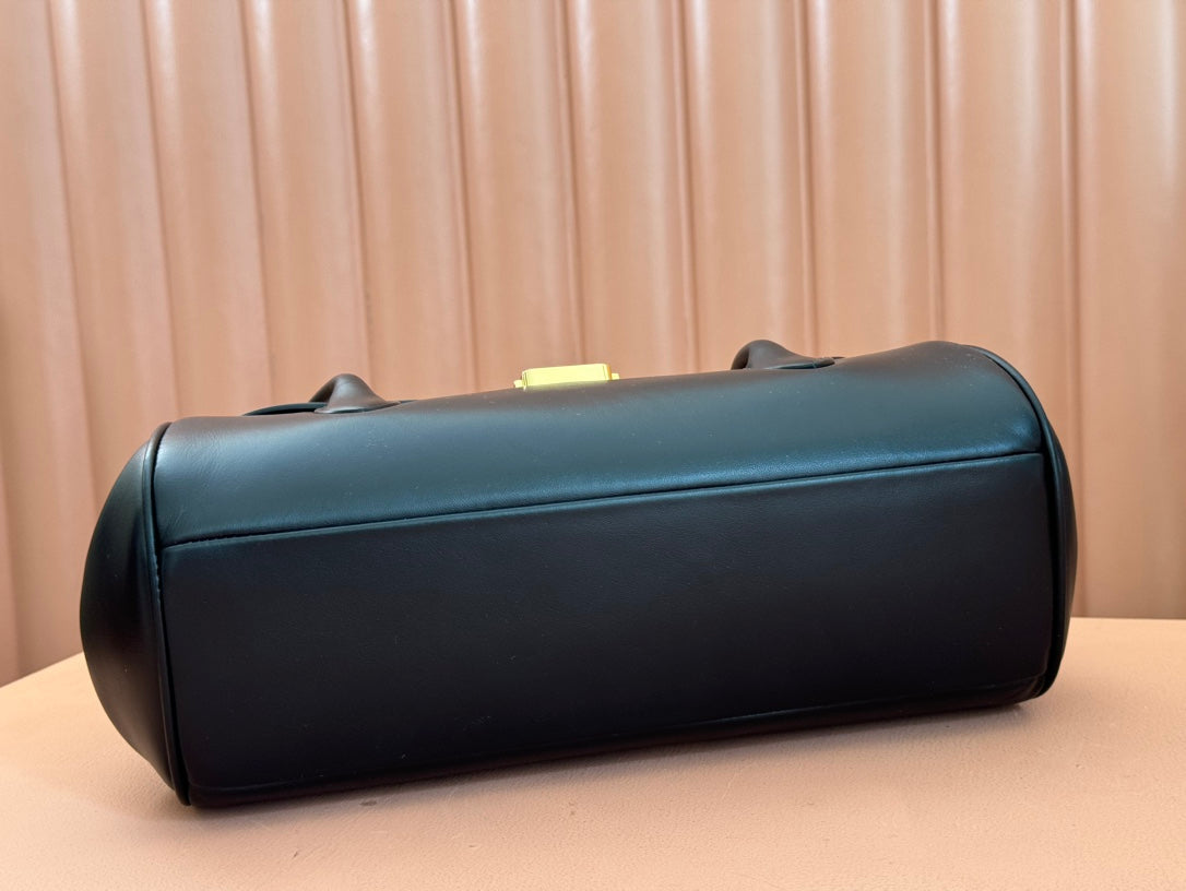 BEAU TOP HANDLE BAG 28 IN BLACK GLOSSY CALFSKIN GOLD HARDWARE