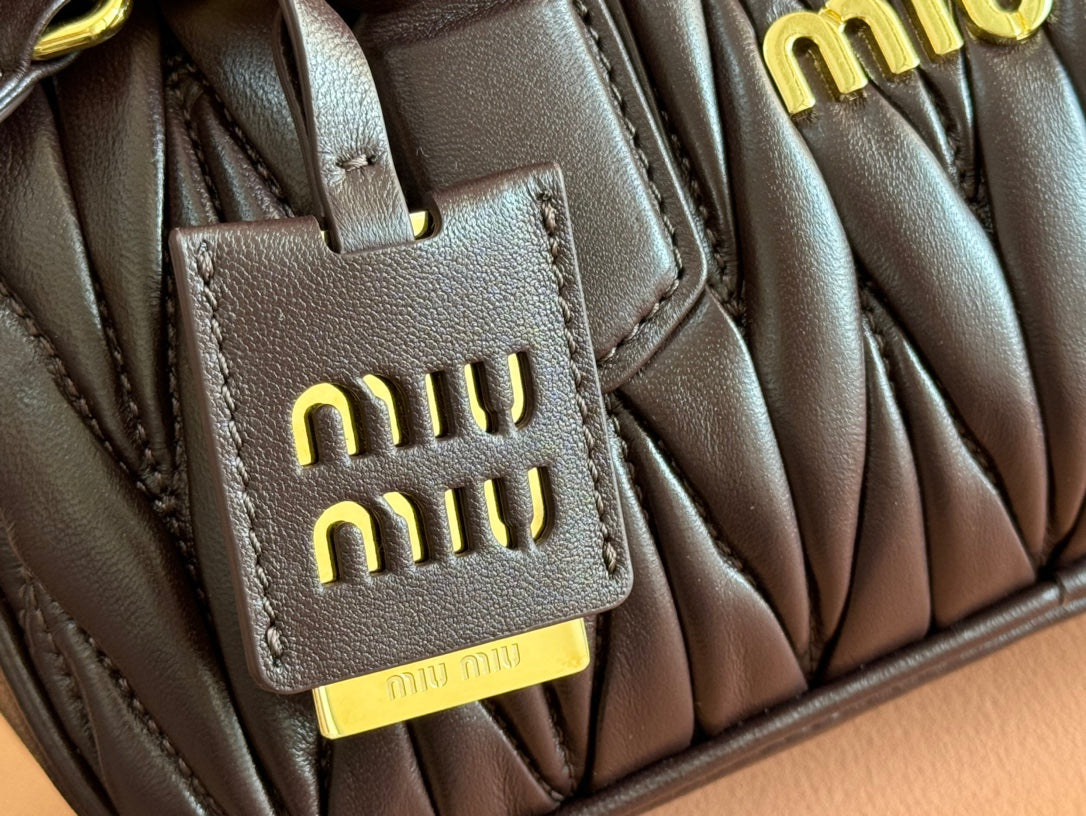 ARCADIE MATELASSÉ BAG 22 IN CONGO BROWN CALFSKIN GOLD HARDWARE
