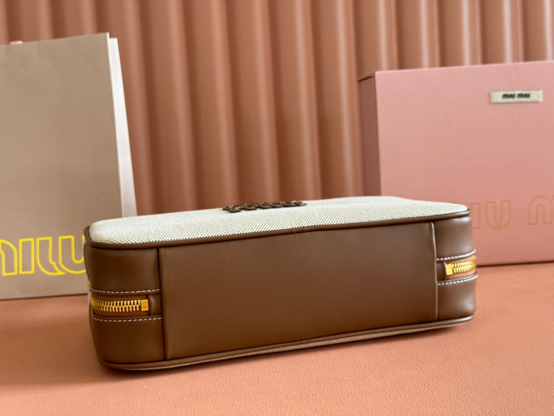 BOWLING BAG 28 IN WHITE CANVAS AND BROWN CALFSKIN TRIM