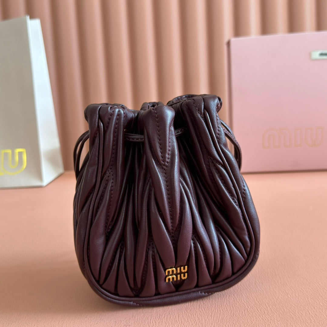MIUMIU 26S MATELASSE POUCH BAG 16 IN DARK BROWN CALFSKIN GOLD HARDWARE