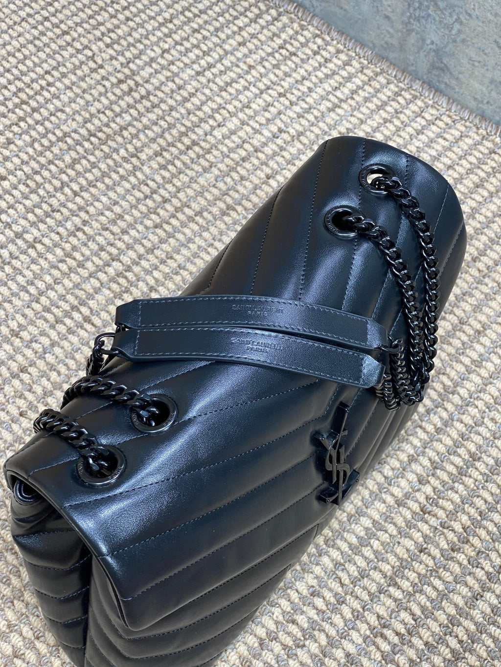 LOULOU SHOULDER BAG 32 IN BLACK QUILTED LAMBSKIN BLACK HARDWARE