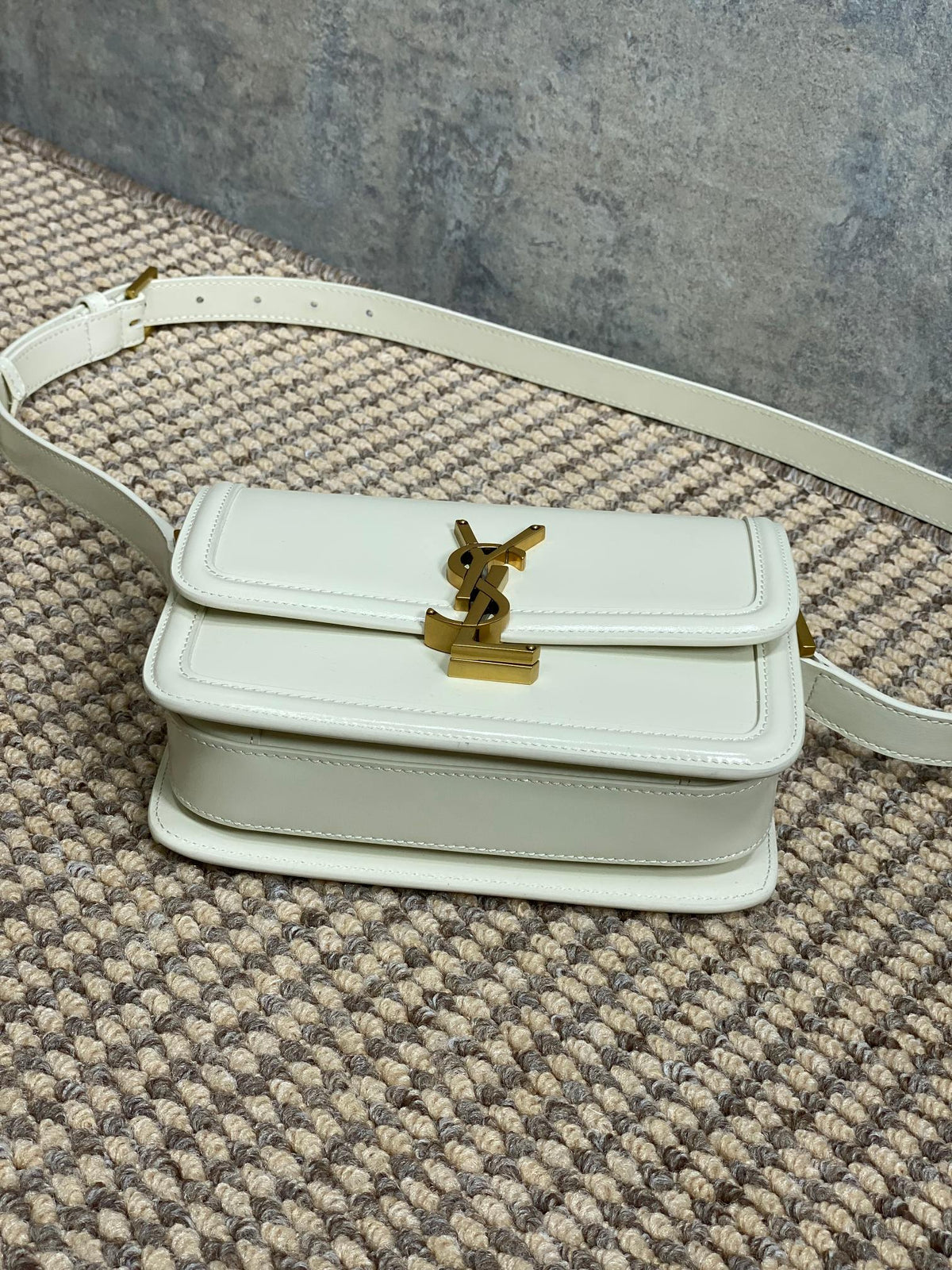 SOLFERINO SMALL SATCHEL 19 IN WHITE CALFSKIN GOLD HARDWARE