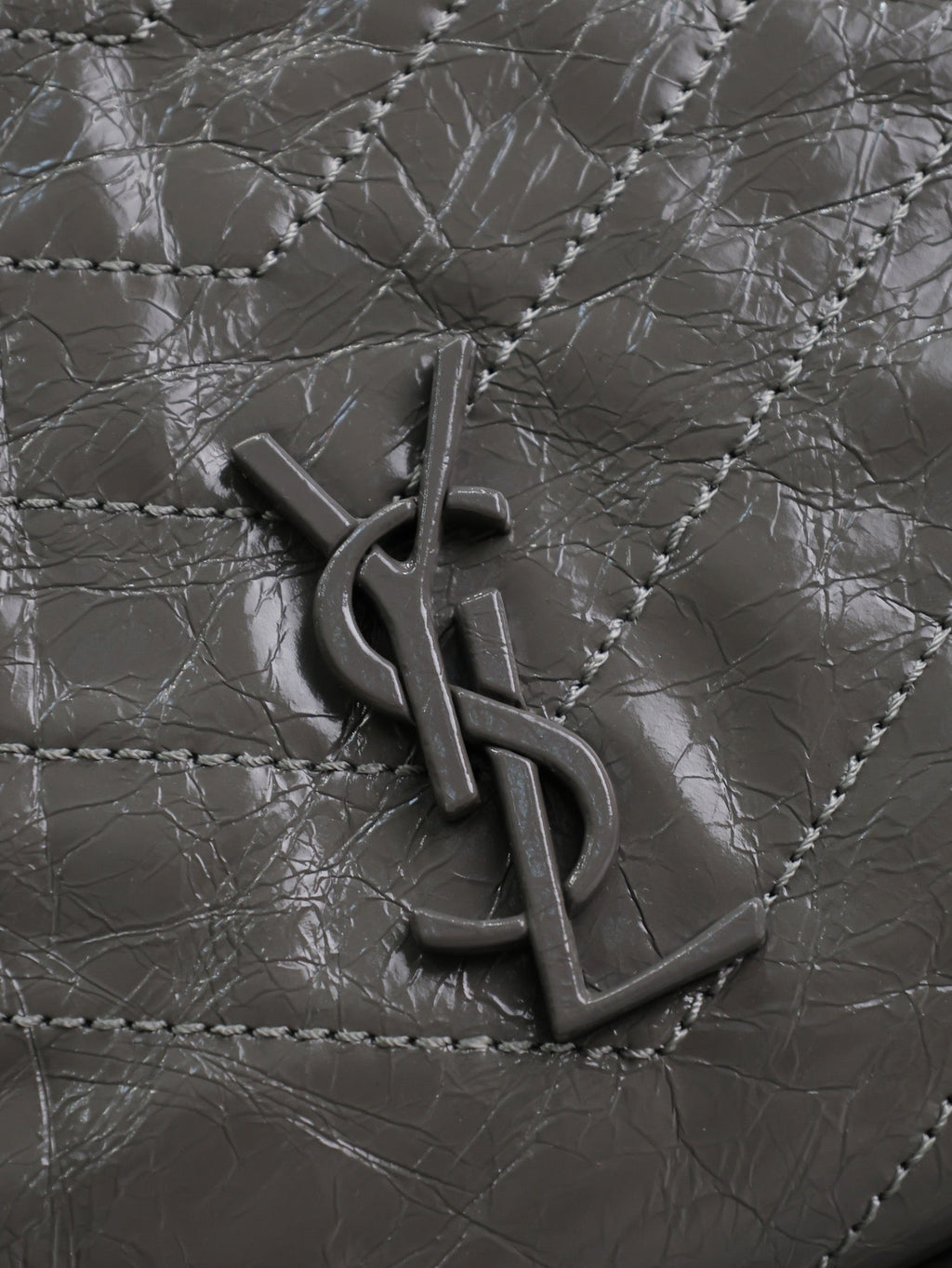 NIKI SHOPPING BAG 33 IN GRAY CRUMPLED CALFSKIN