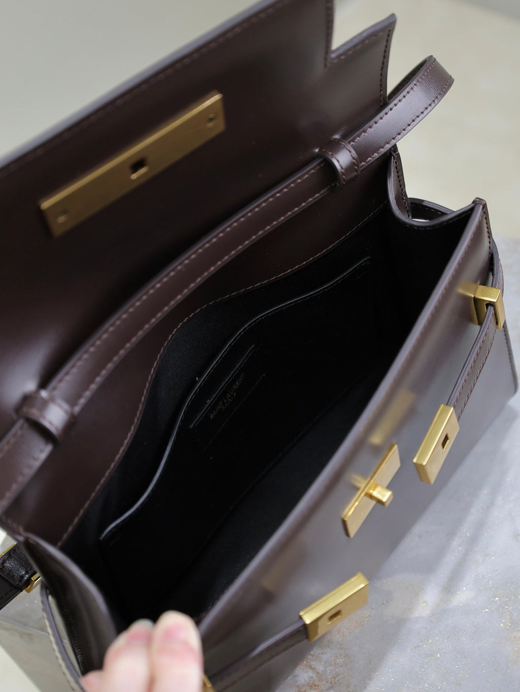 YSL 25S MANHATTAN SMALL 24 IN ROUGE CABERNET CALFSKIN GOLD HARDWRE