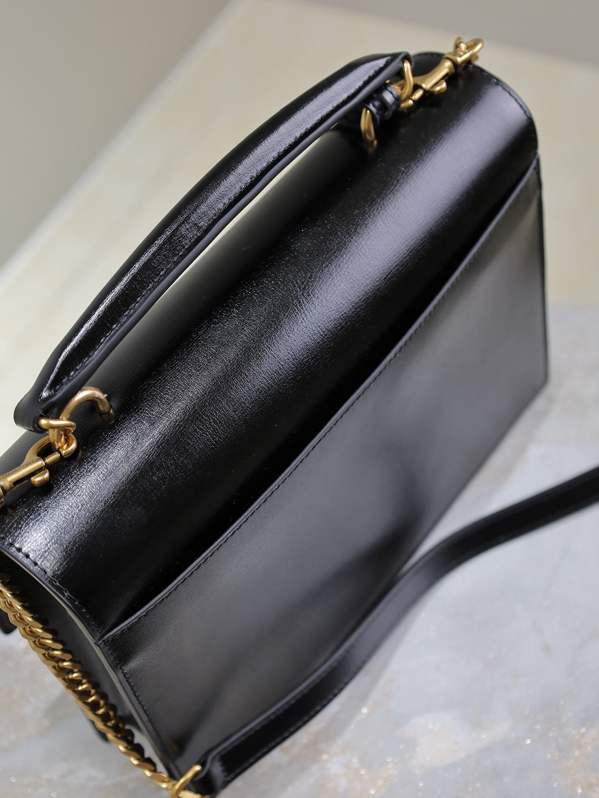 YSL 25S SUNSET MM 25 IN BLACK CALFSKIN GOLD HARDWRE