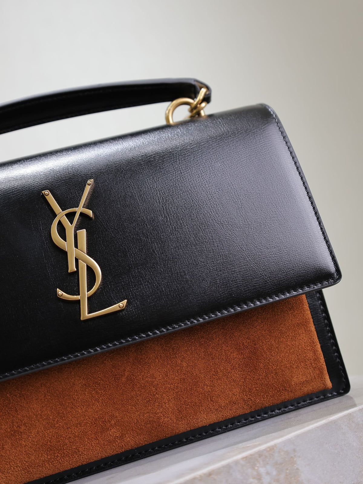 YSL 25S SUNSET MM 25 IN BLACK CALFSKIN AND CARAMEL SUEDE GOLD HARDWRE
