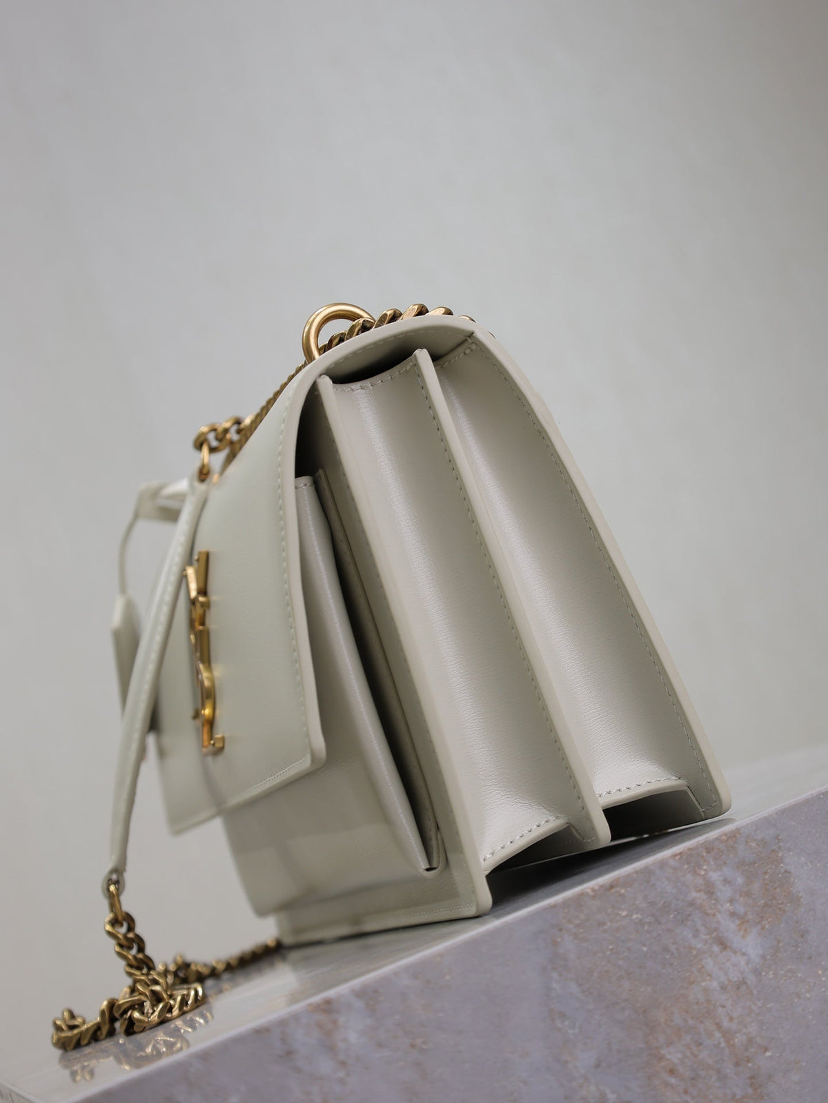 YSL 25S SUNSET BAG 22 IN IVORY CALFSKIN GOLD HARDWARE