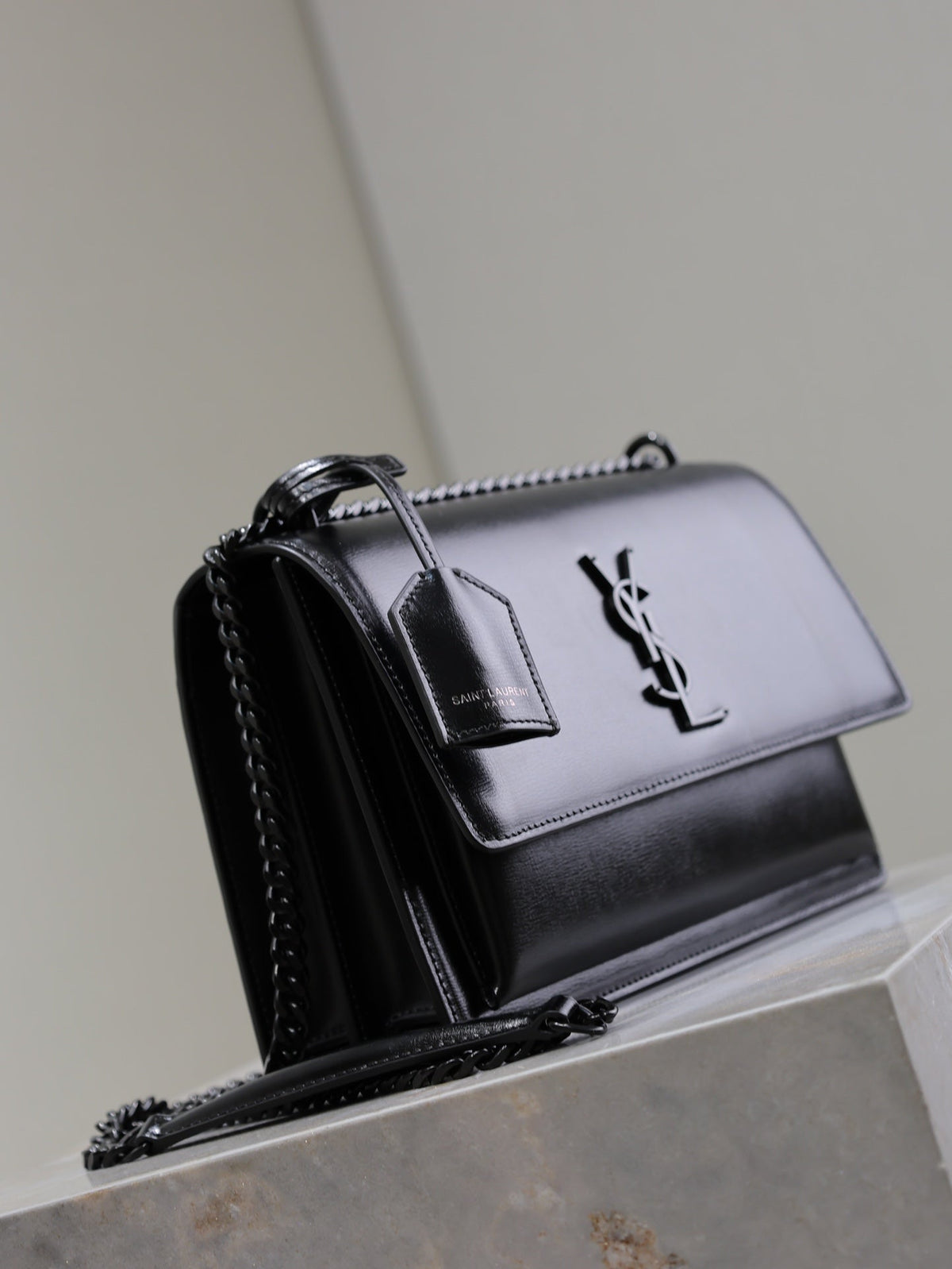 YSL 25S SUNSET BAG 22 IN BLACK CALFSKIN BLACK HARDWRE
